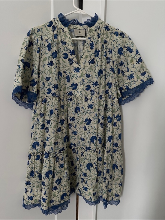 Tuckernuck Dresses & Skirts - Tuckernuck Bluebird Melody Crawford Dress with Lace Trim